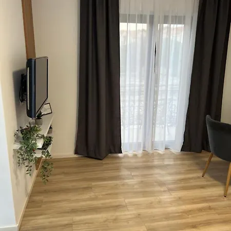 Ivelic Apartment *
