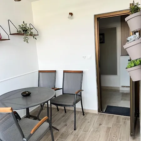 Ivelic Appartement *